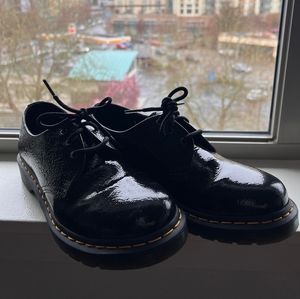 Dr. Martens Distressed Patent